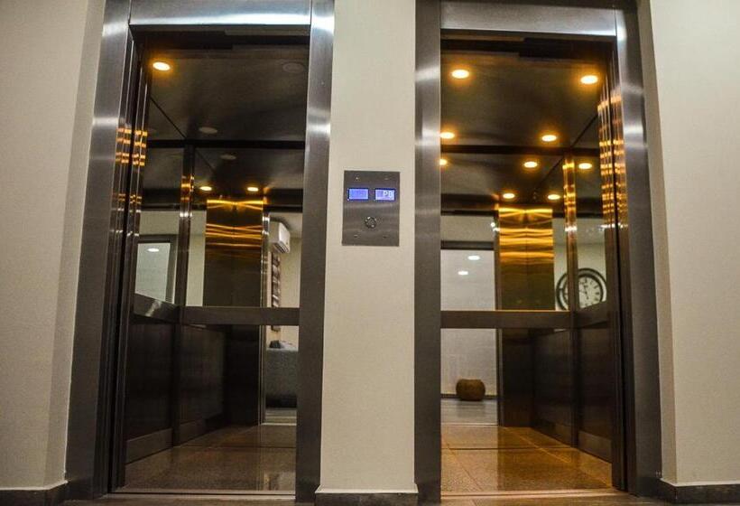 ホテル Illia 121 Apart