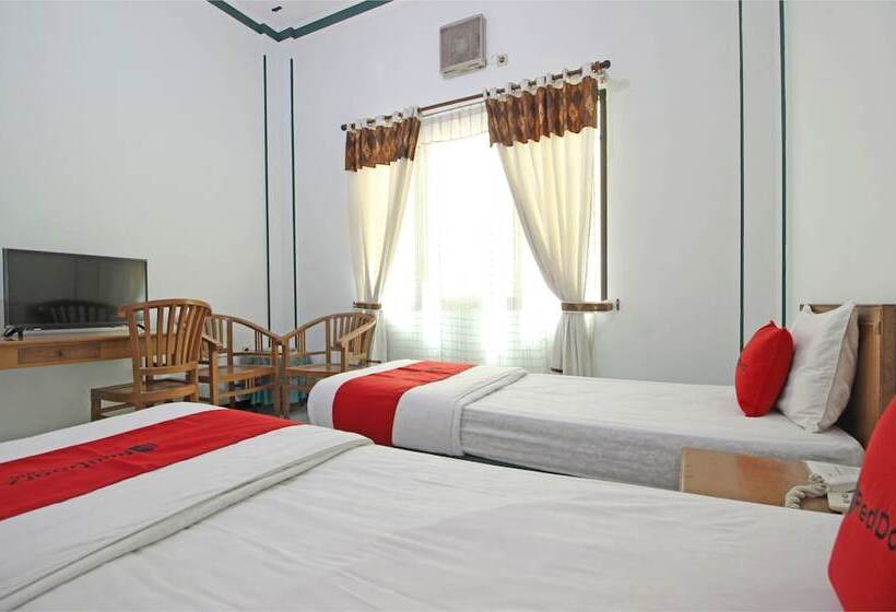 בית מלון כפרי Reddoorz Near Xt Square Yogyakarta