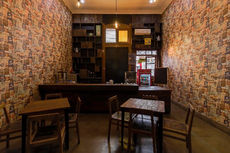 Hotel Reddoorz Plus Near Taman Lalu Lintas Bandung