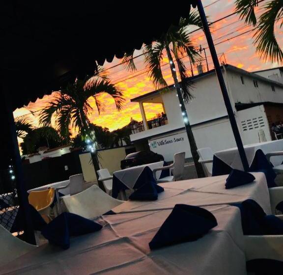 ホテル Hostal Thomas