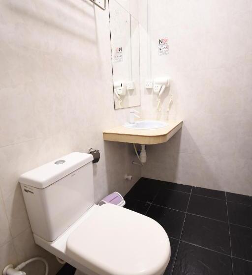 هاستل Surf Yoga Camp