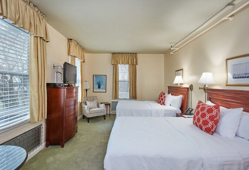 הוסטל The Inn At Longshore