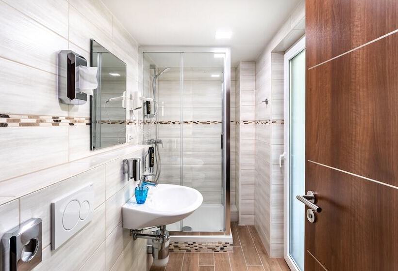 فندق Aspire Castillo Reutlingen, Trademark Collection By Wyndham