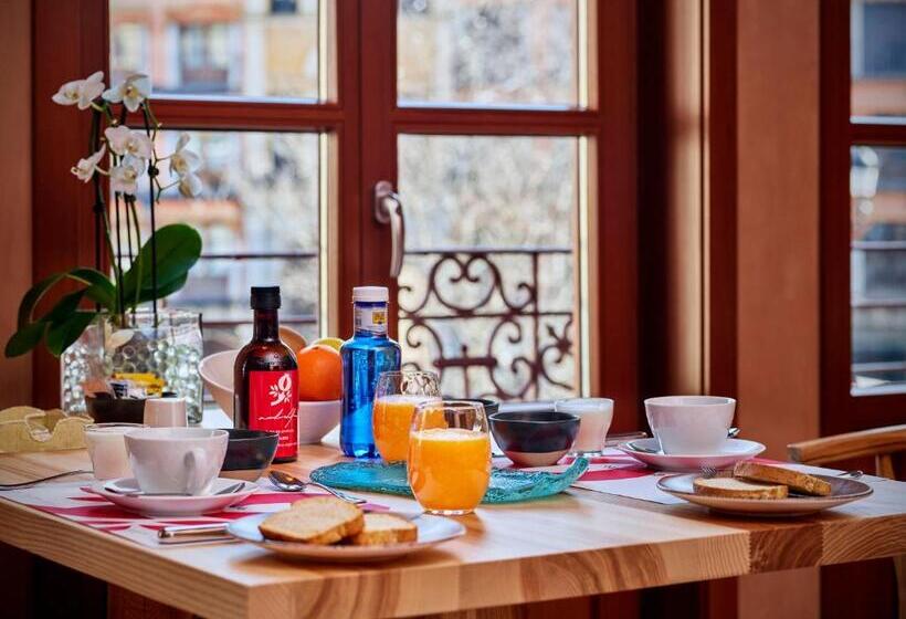 هتل Boutique Adolfo