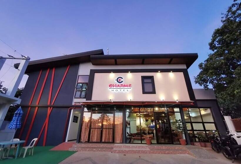 هتل Charms
