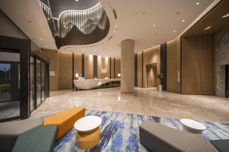 Отель Holiday Inn Express Jiujiang Bali Lake