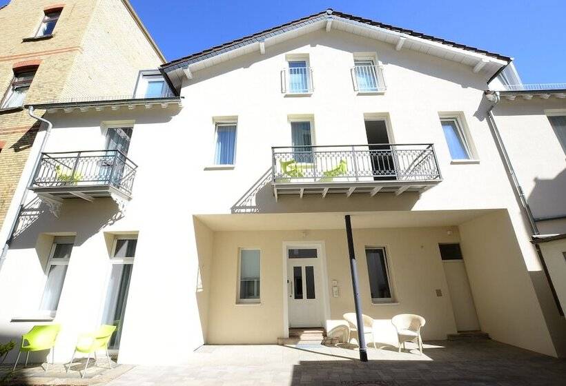 هتل Luxstay Bad Nauheim Self Check In