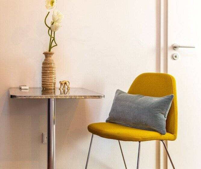 هتل Luxstay Bad Nauheim Self Check In