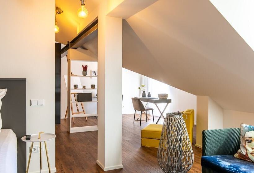 هتل Luxstay Bad Nauheim Self Check In