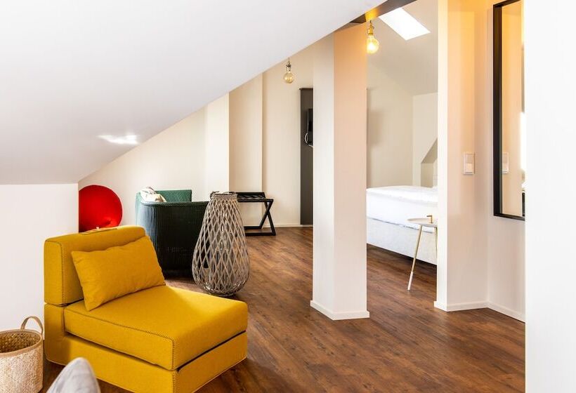 هتل Luxstay Bad Nauheim Self Check In