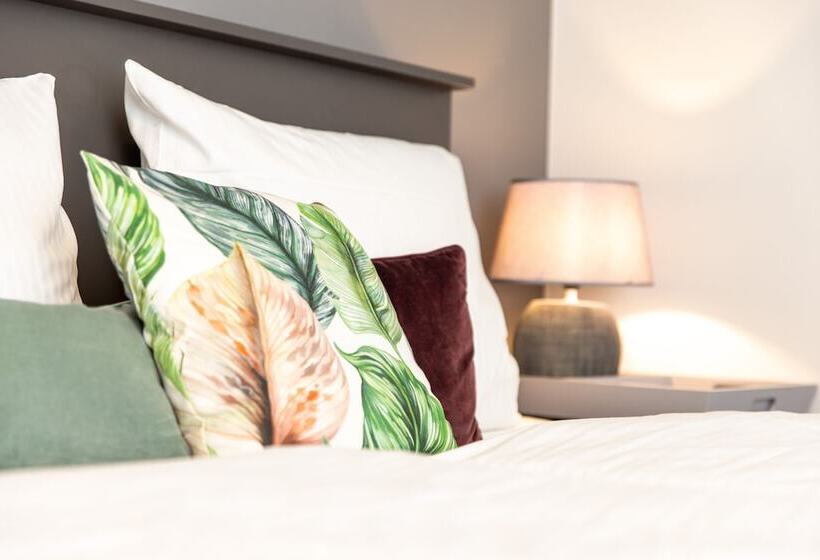 هتل Luxstay Bad Nauheim Self Check In