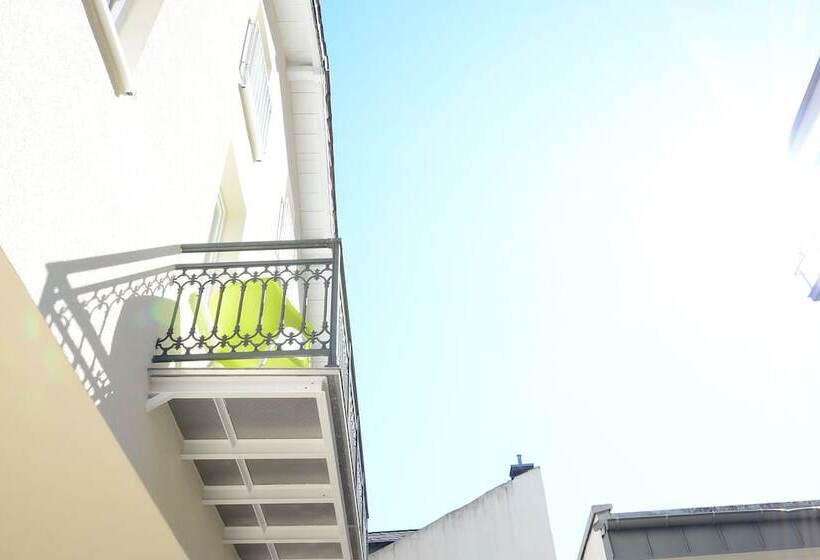 هتل Luxstay Bad Nauheim Self Check In