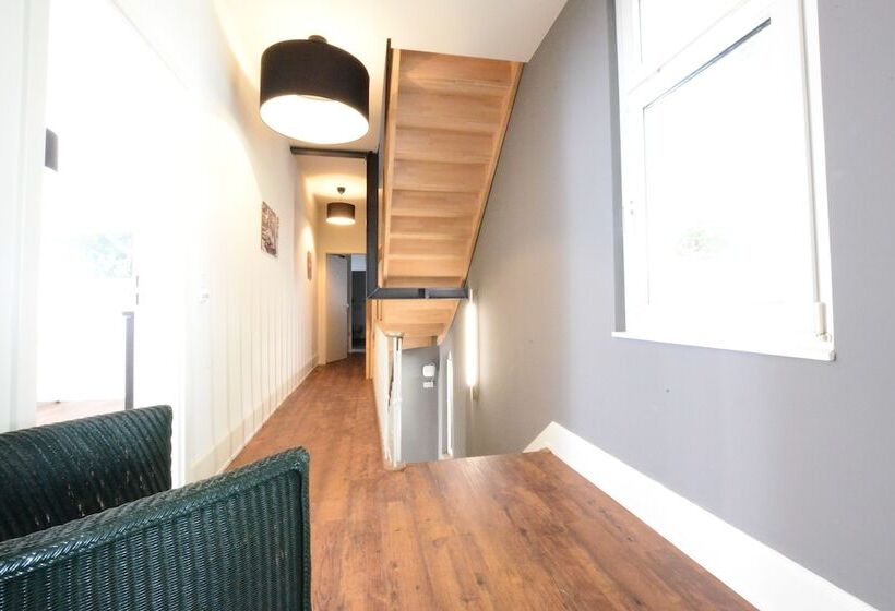 هتل Luxstay Bad Nauheim Self Check In