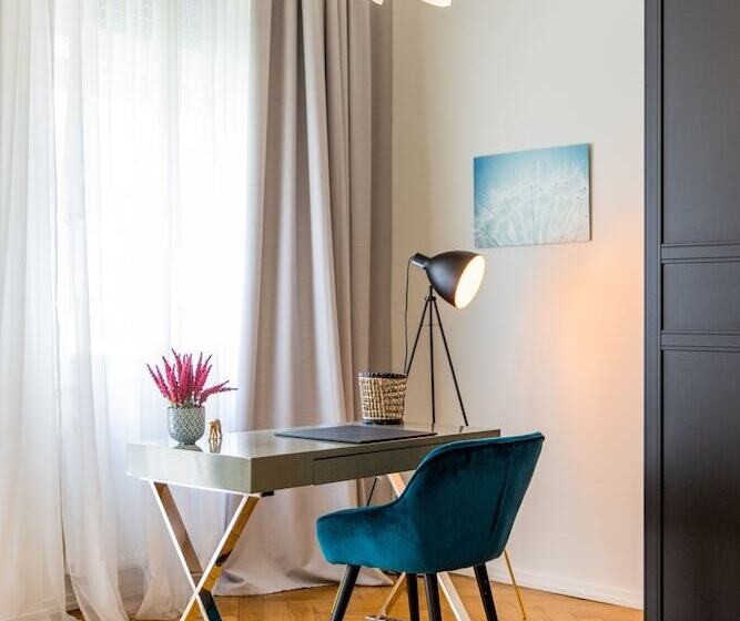 هتل Luxstay Bad Nauheim Self Check In