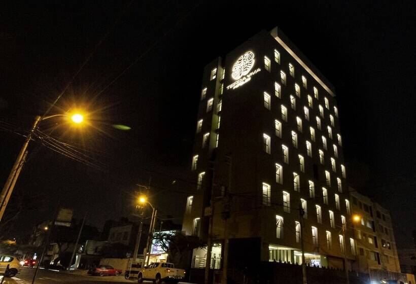 Отель Tierra Viva Trujillo