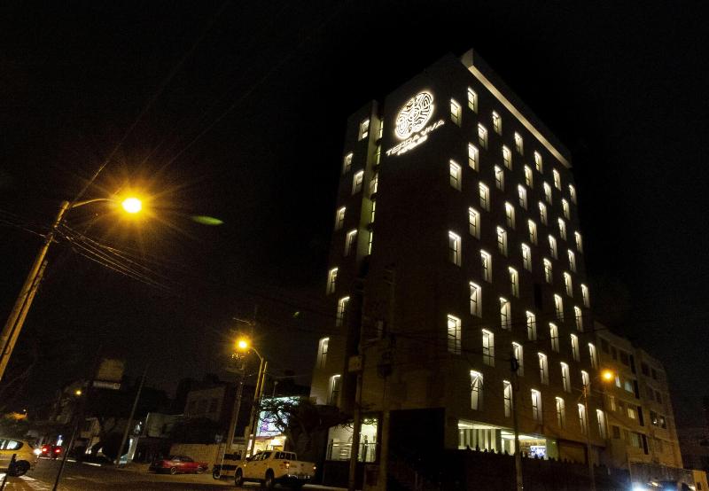 Отель Tierra Viva Trujillo