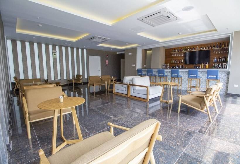 Отель Tierra Viva Trujillo