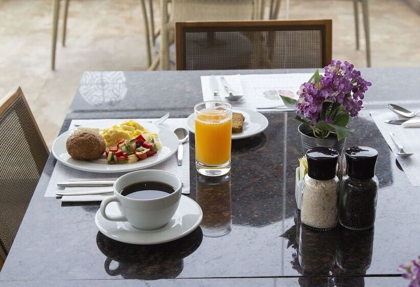 Отель Tierra Viva Trujillo