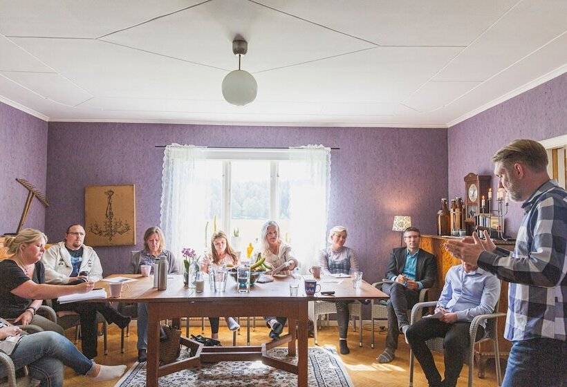 Отель Toric Farmlodge