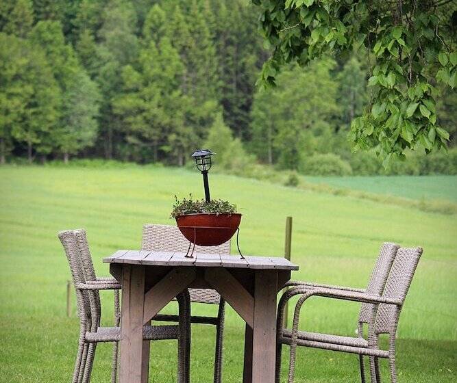 Отель Toric Farmlodge