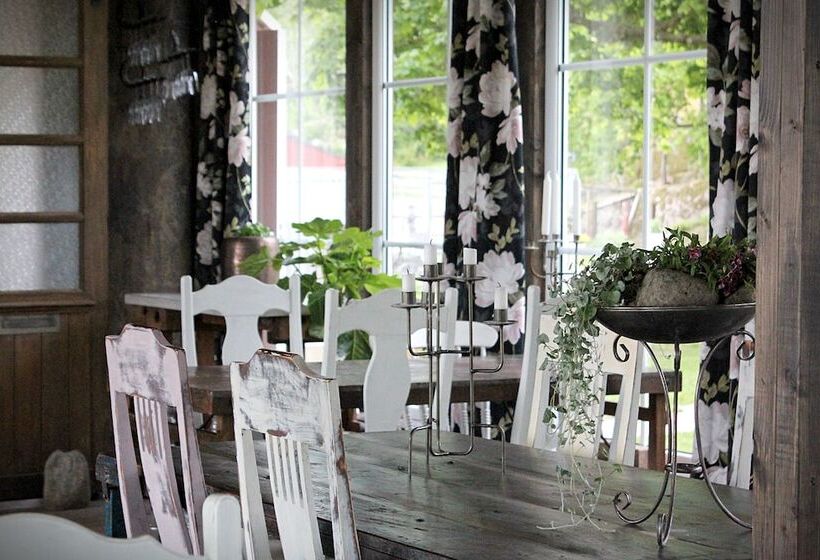 Отель Toric Farmlodge