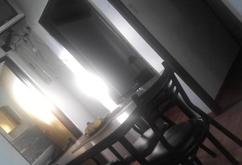 پانسیون Alojamientos Lilu