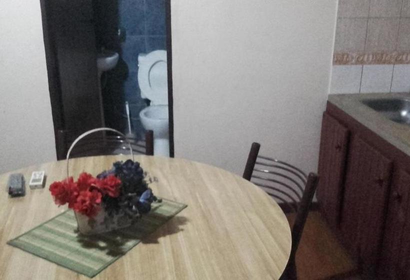 پانسیون Alojamientos Lilu