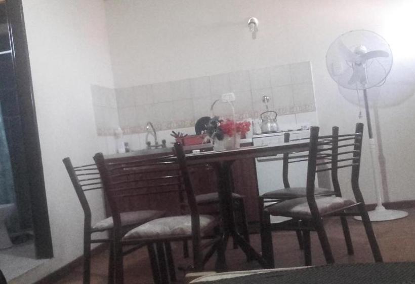 پانسیون Alojamientos Lilu