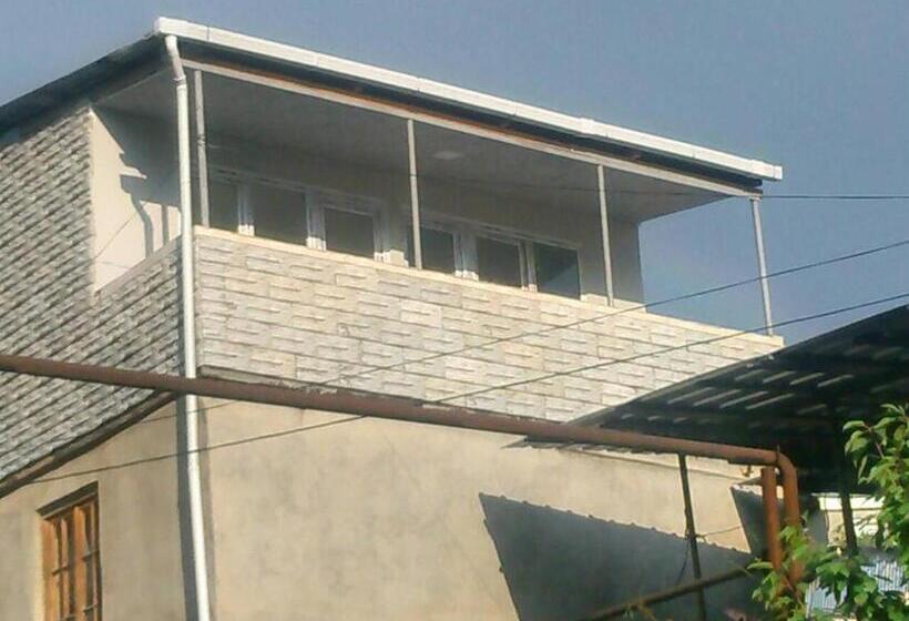 پانسیون Georgian Hosts Tbilisi