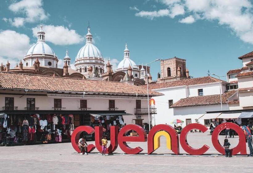 مبيت وإفطار Alternative Hostels