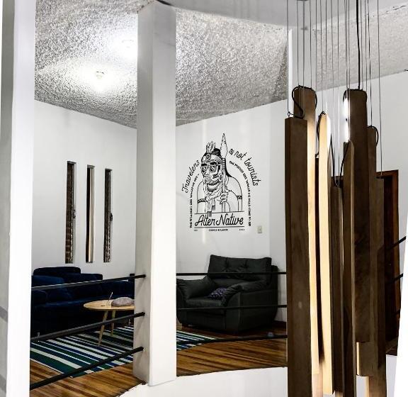 مبيت وإفطار Alternative Hostels