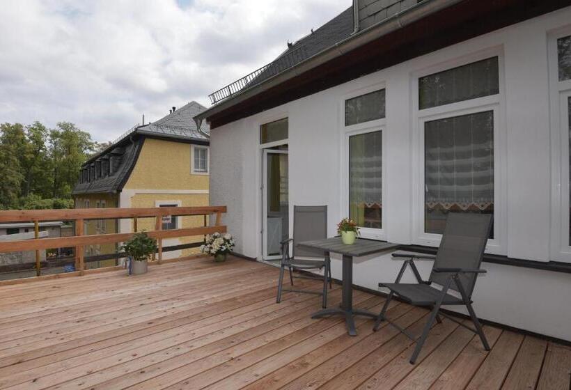 צימר Parkhotel Ebersdorf