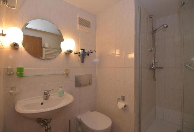 צימר Parkhotel Ebersdorf