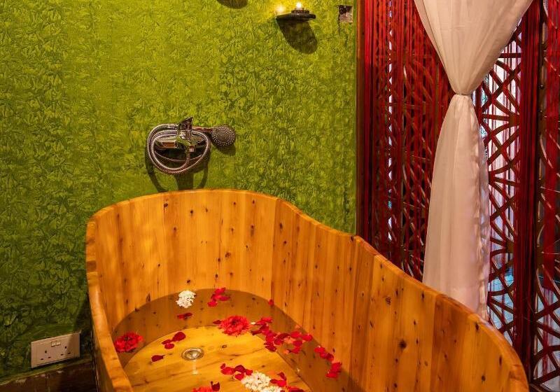 Fun Retreat Resort, Hotel And Ayurveda Spa