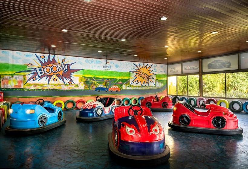 Fun Retreat Resort, Hotel And Ayurveda Spa