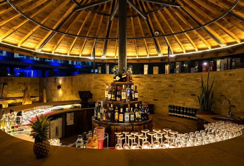 Fun Retreat Resort, Hotel And Ayurveda Spa