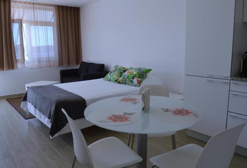 Отель Cerca Da Vitoria 3 Milfontes