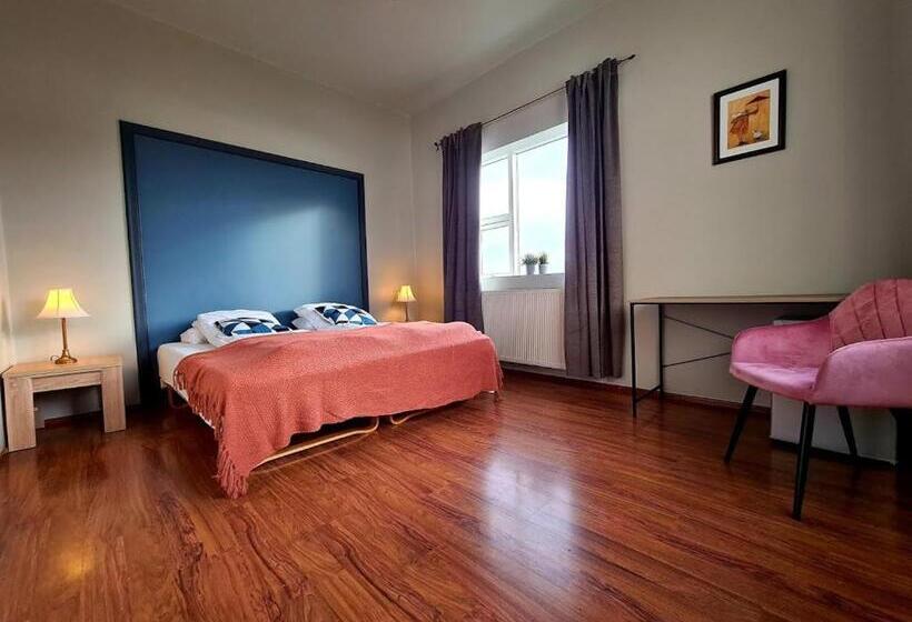 هتل Hlín Guesthouse