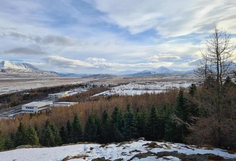 هتل Hlín Guesthouse