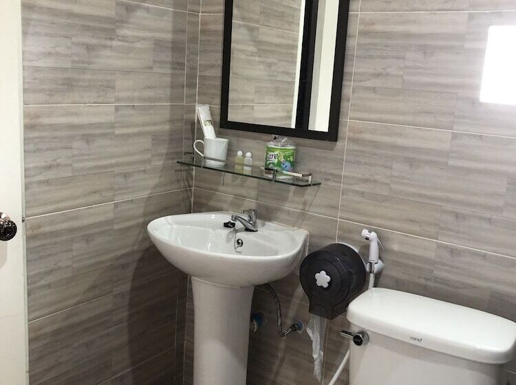 هتل Jasmine Vangvieng