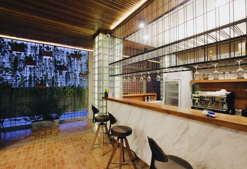 Отель Laekhon Nonbai