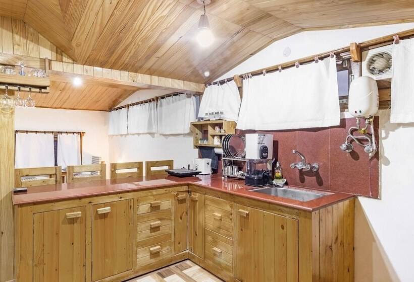 پانسیون Guesthouser 1 Br Bed & Breakfast 83ac