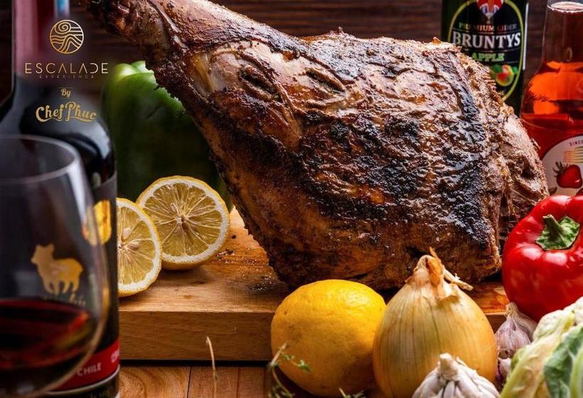 استراحتگاه Escalade Experience