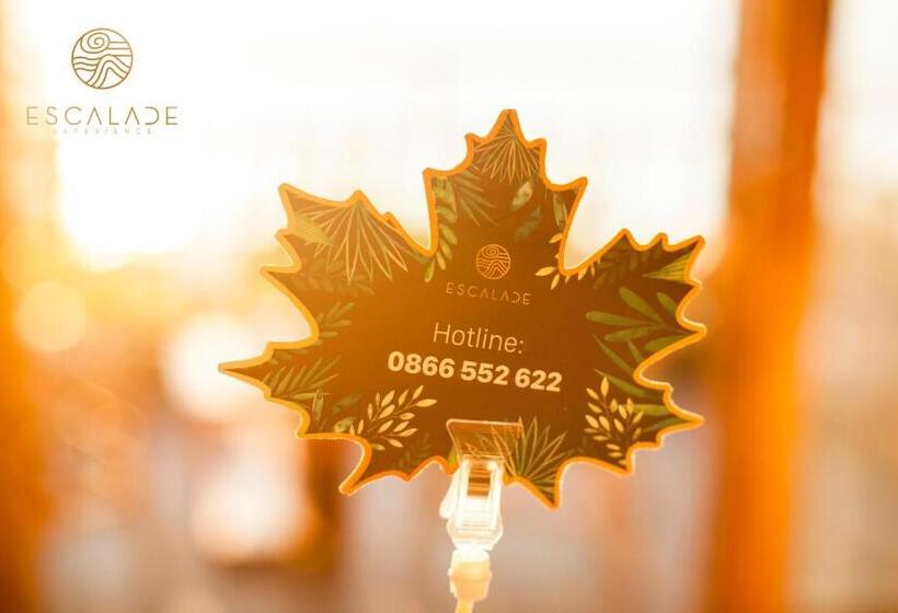 استراحتگاه Escalade Experience