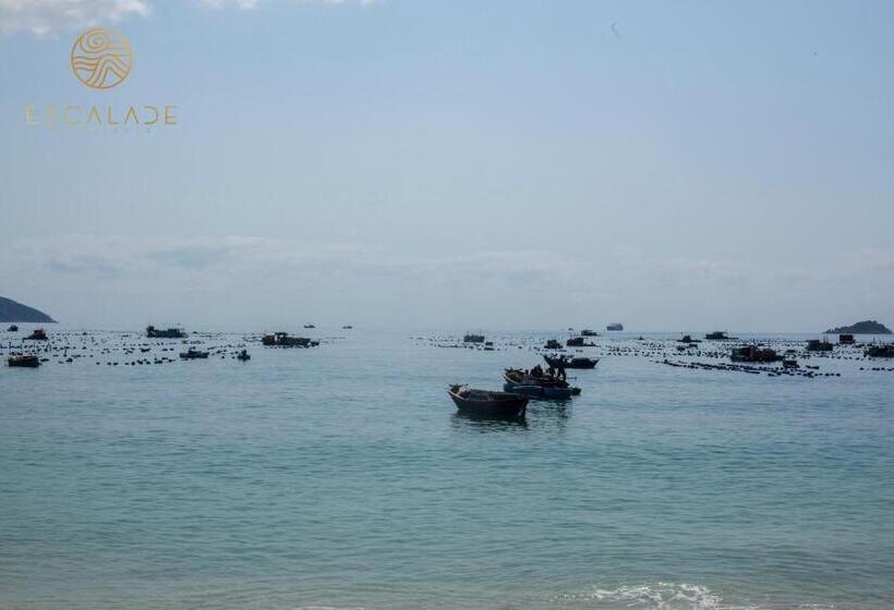 استراحتگاه Escalade Experience