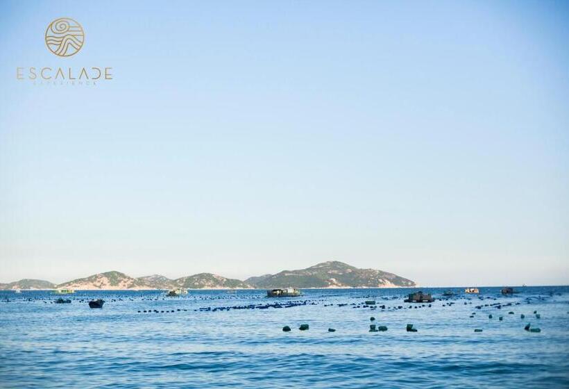 استراحتگاه Escalade Experience