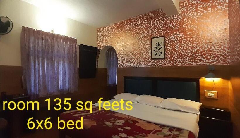 호스텔 Greenview Holiday Inn