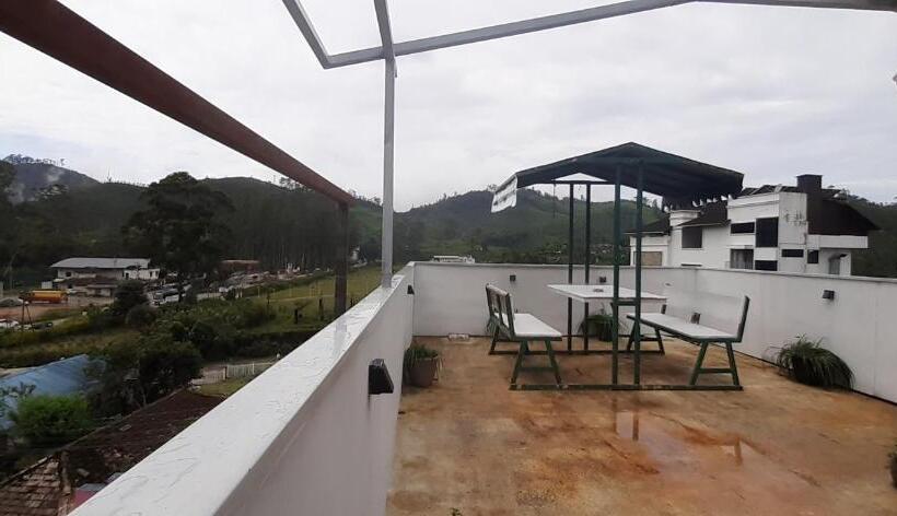 호스텔 Greenview Holiday Inn