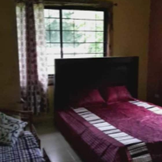 فندق صغير Hostal Restaurante Gulas