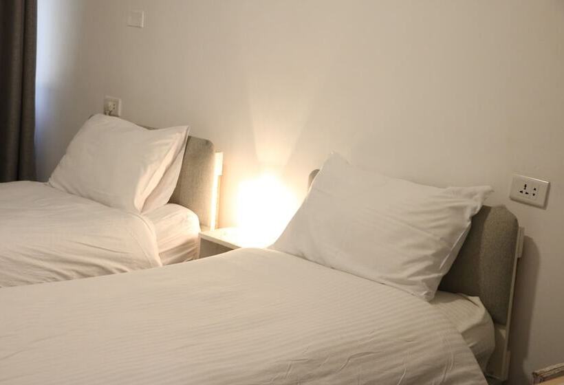 فندق صغير Nomads